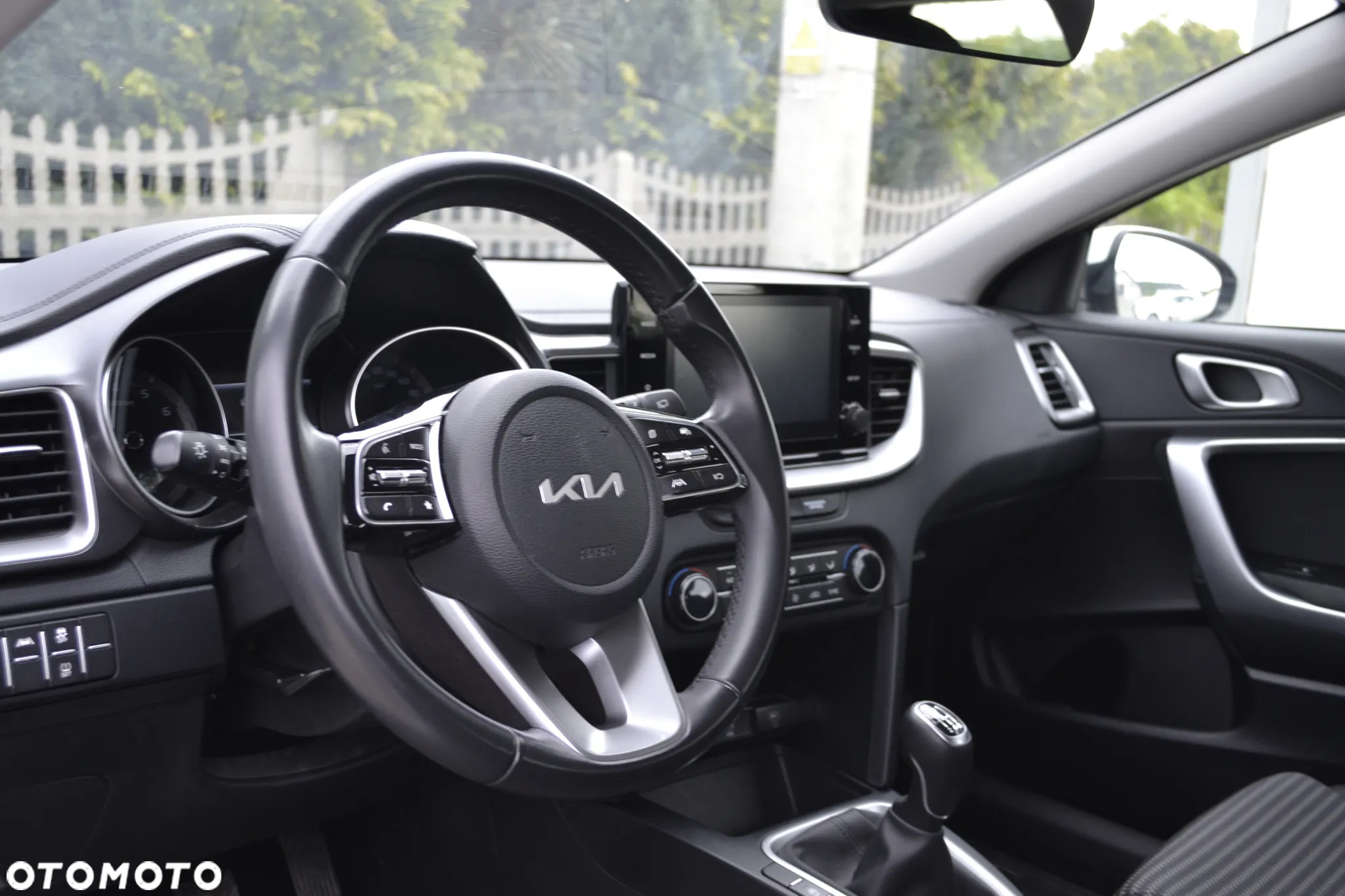 Kia Ceed 1.5 T-GDI M - 21