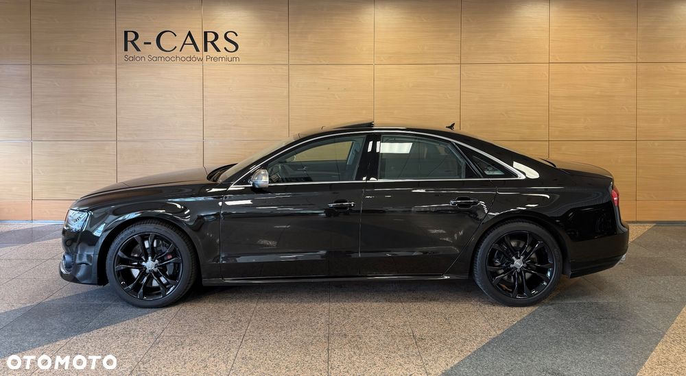 Audi S8 - 4