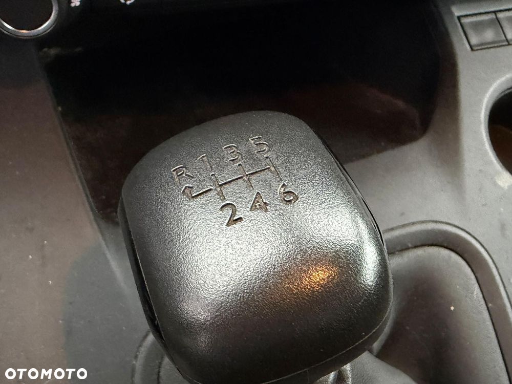 Opel COMBO - 22