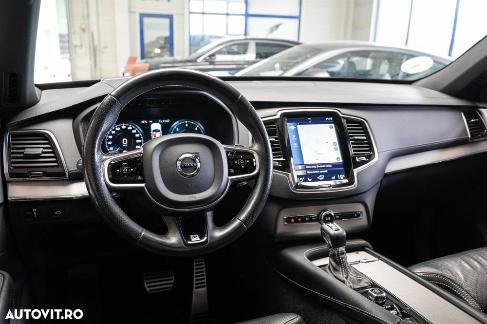 Volvo XC 90 D5 AWD Geartronic RDesign - 31
