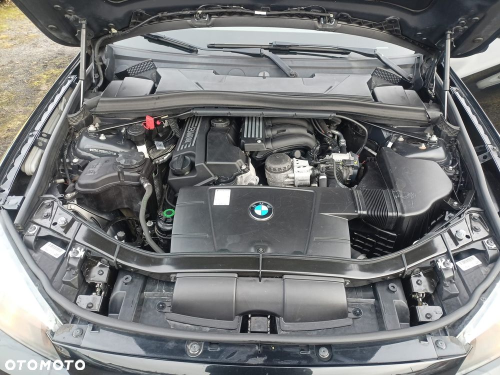 BMW X1 sDrive18i xLine - 24