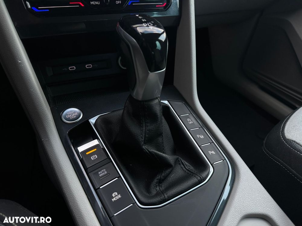 Volkswagen Tiguan - 13