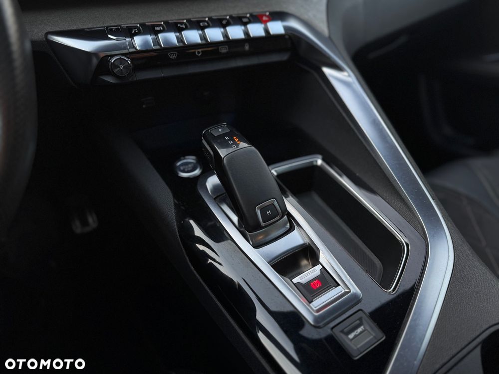 Peugeot 3008 BlueHDi 180 Stop & Start EAT6 GT - 28