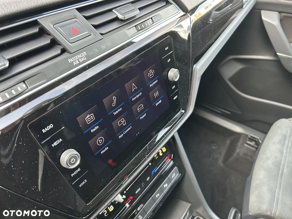 Volkswagen Touran - 14