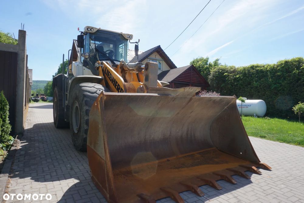 Liebherr L 566 - 5