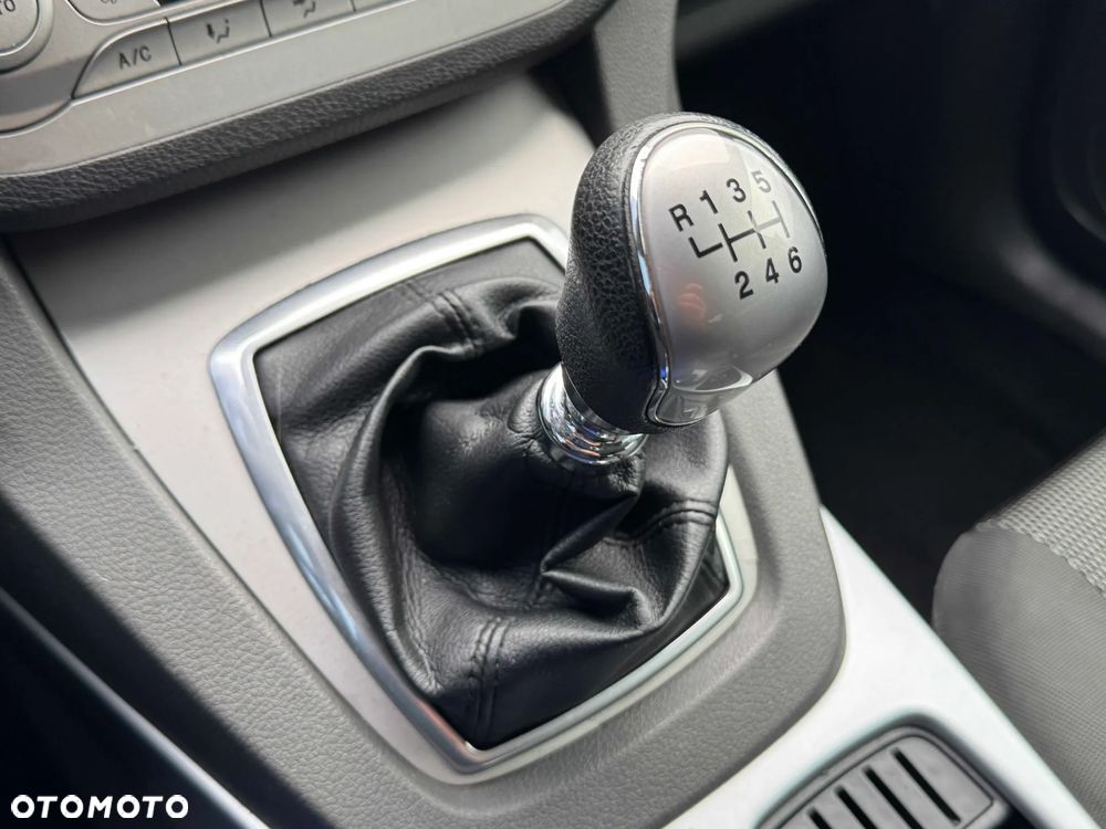 Ford Kuga 2.0 TDCi 4x4 Trend - 20