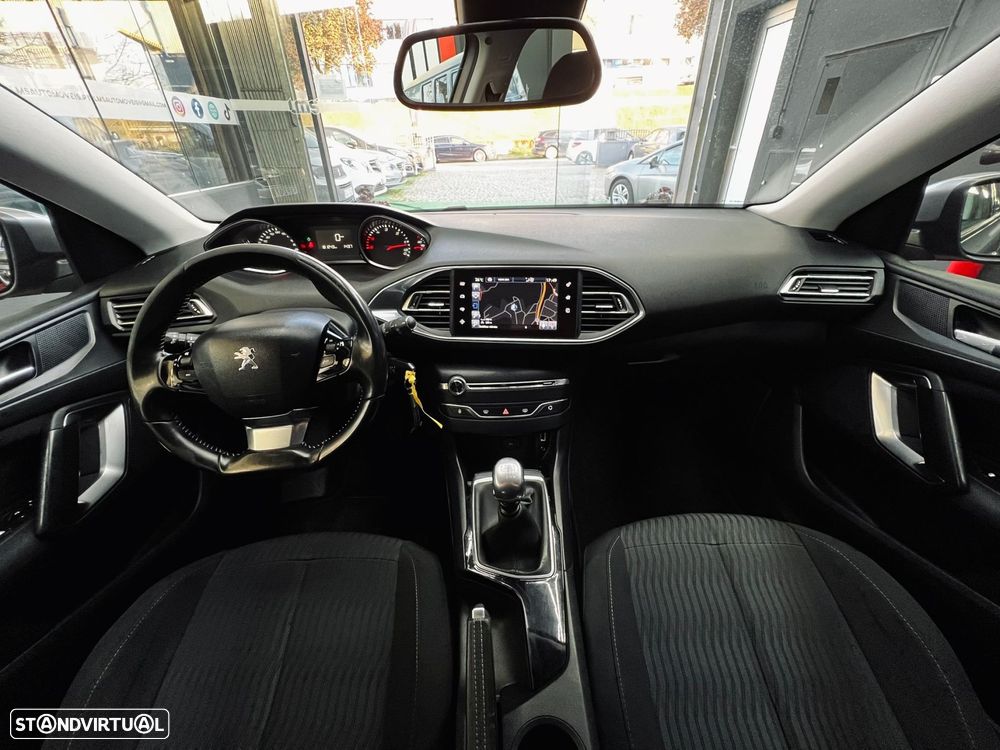 Peugeot 308 1.6 BlueHDi Style - 11