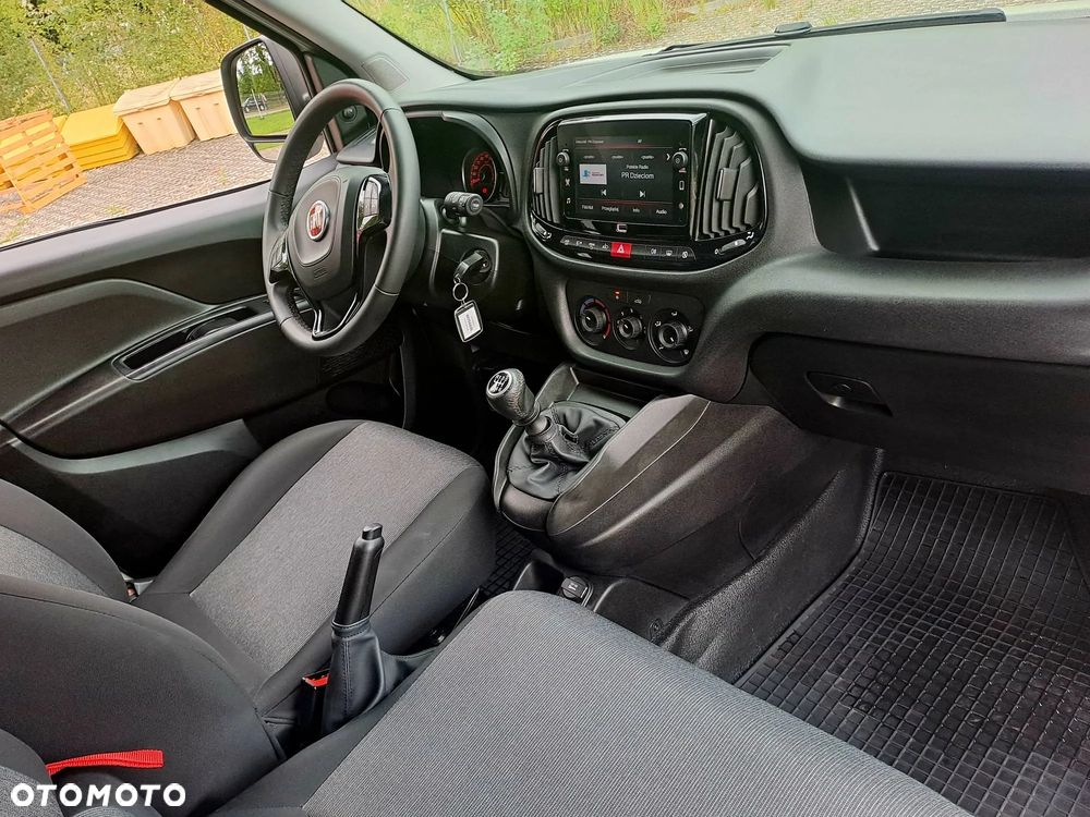 Fiat Doblo Maxi | 3 osobowy | 1 rej 2023 - 11