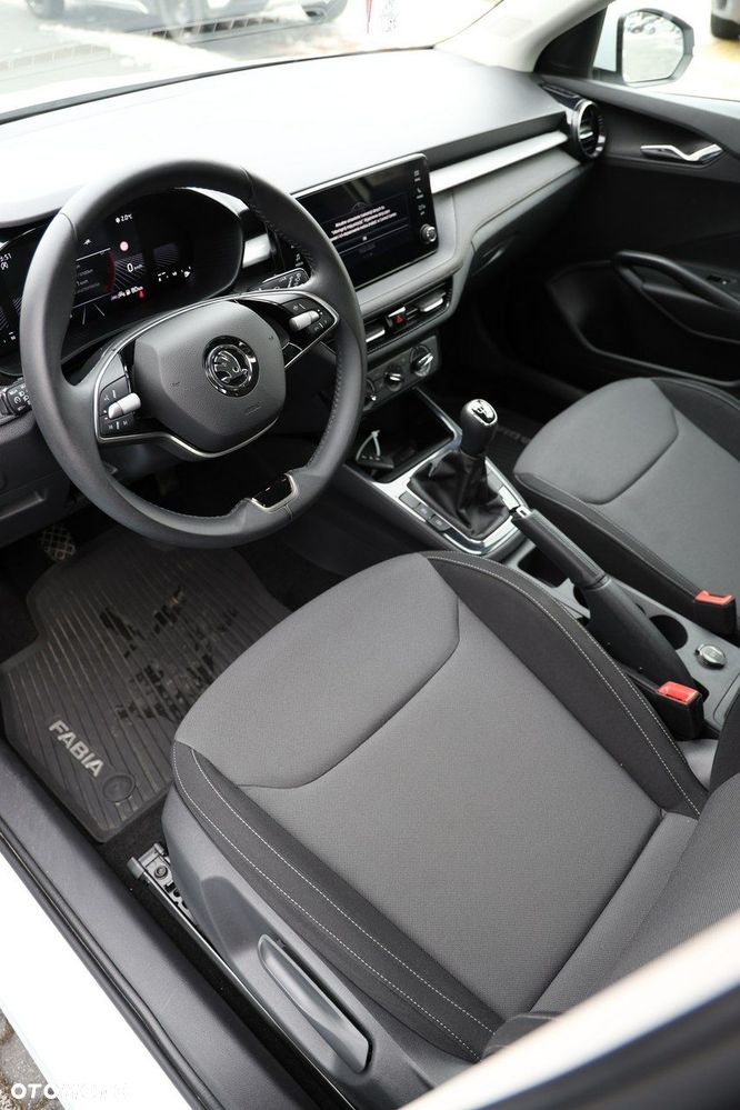 Skoda Fabia - 12