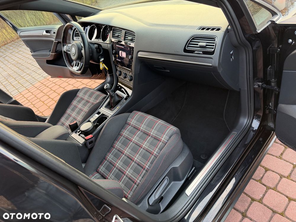 Volkswagen Golf 2.0 TSI BMT GTI Performance - 22