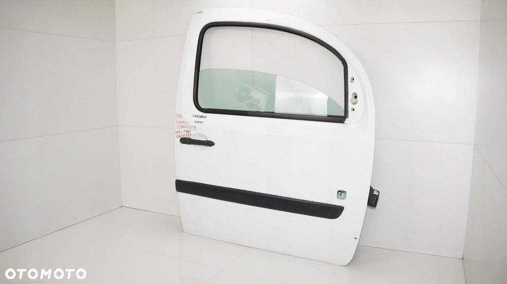DRZWI PRAWY PRZÓD RENAULT KANGOO II 07-12R O389 - 2