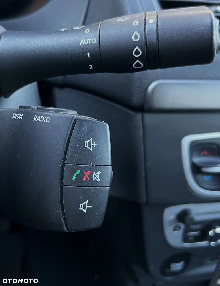 Renault Fluence 1.5 dCi Limited - 23