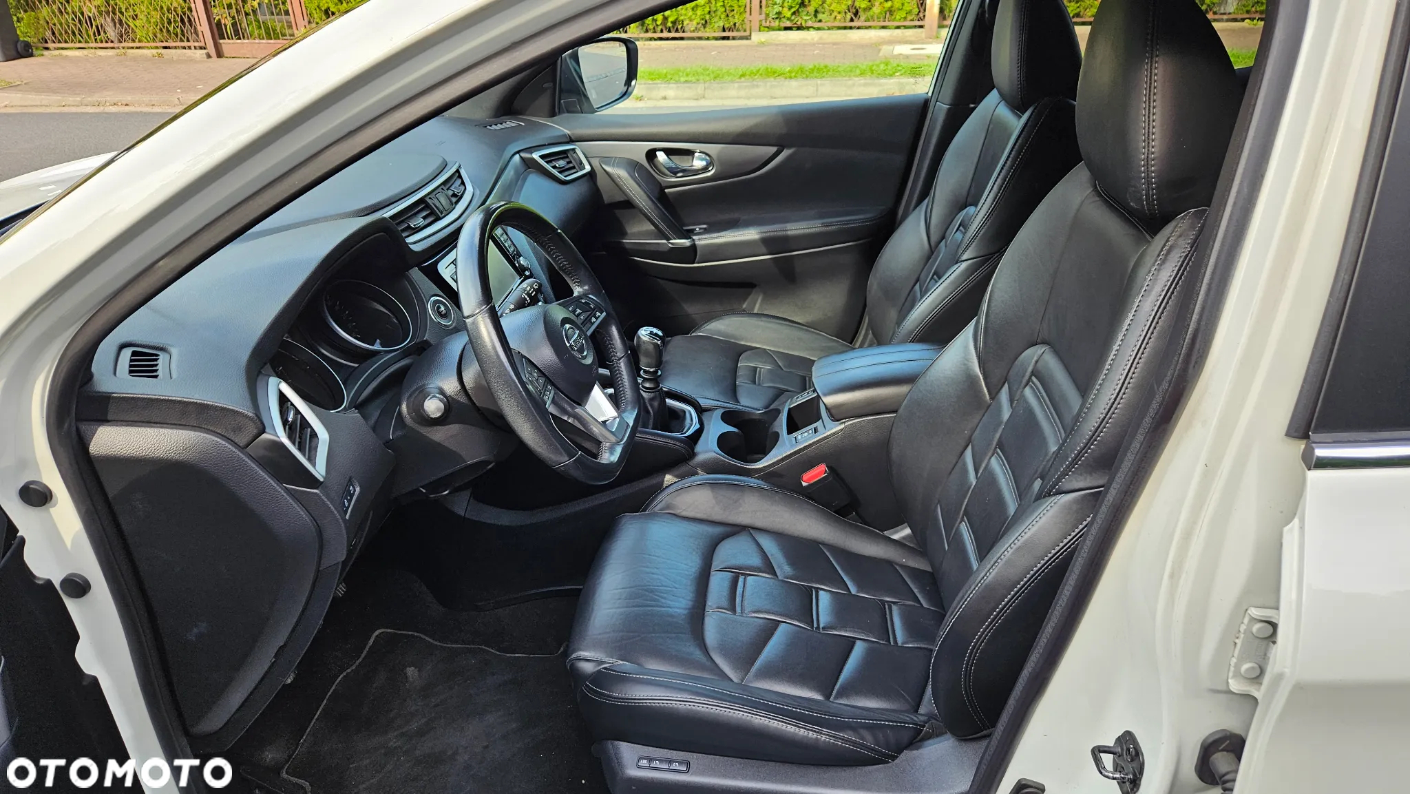 Nissan Qashqai 1.6 dCi ALL-MODE 4x4i TEKNA+ - 19