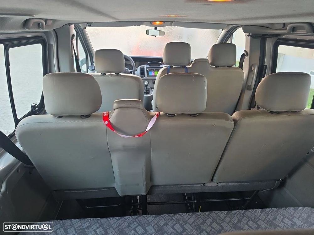 Opel Vivaro 1.9 DTi L2 H1 - 11