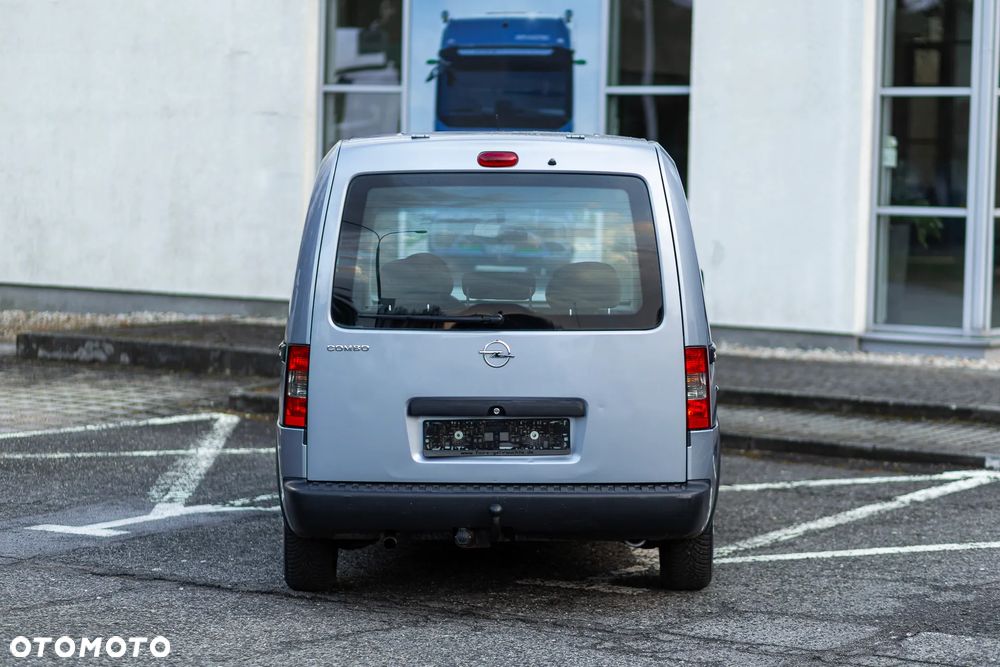 Opel Combo - 16
