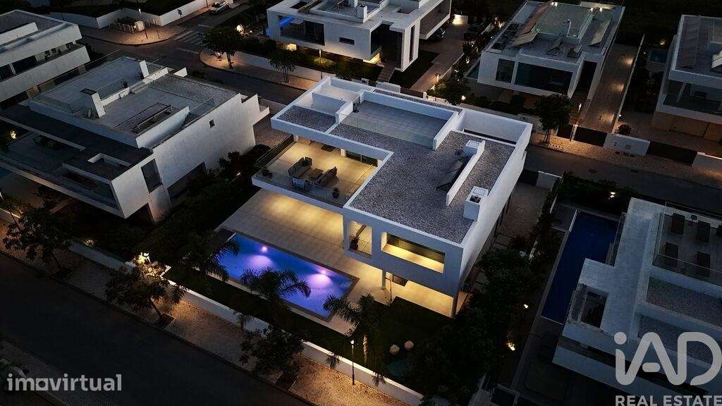 Casa / Villa T3 em São Gonçalo de Lagos de 211 m2 - Grande imagem: 3/38
