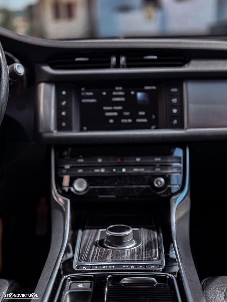 Jaguar XF 3.0 TDV6 Prestige Aut. - 8