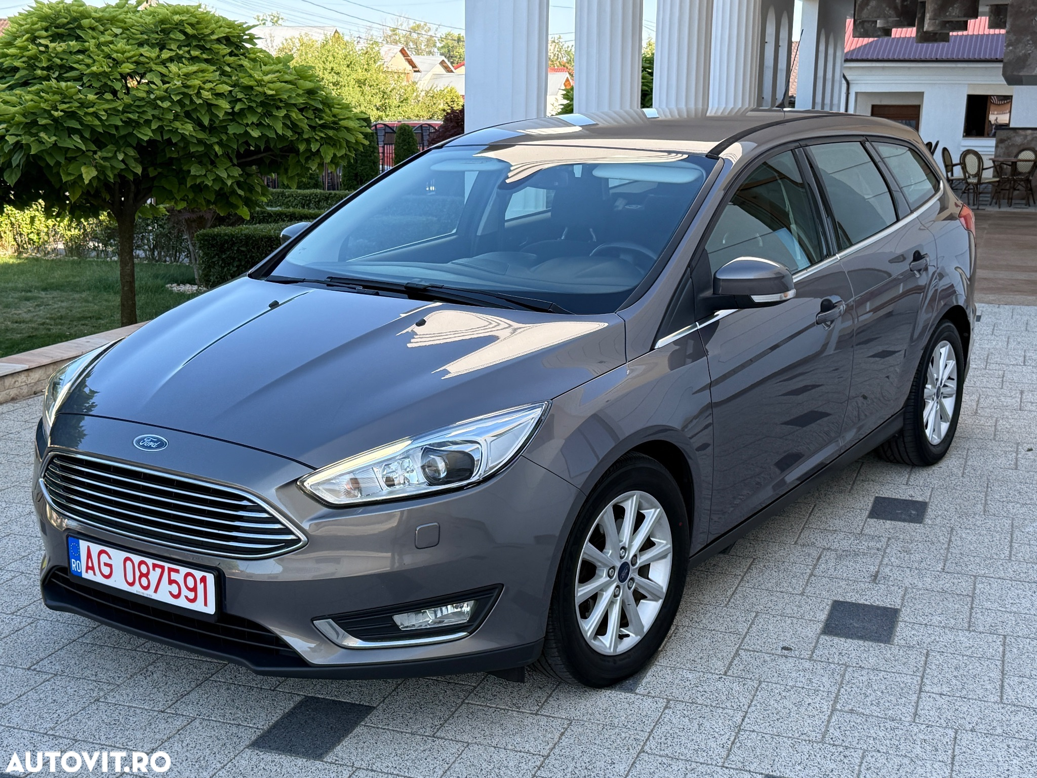 Ford Focus - 10