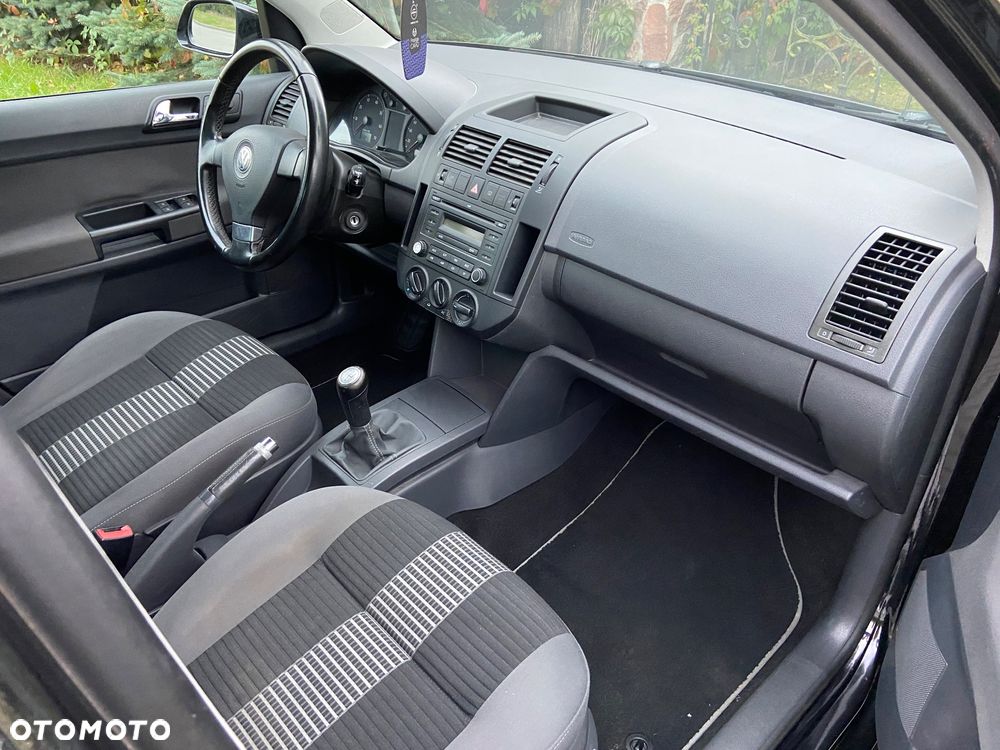 Volkswagen Polo - 13