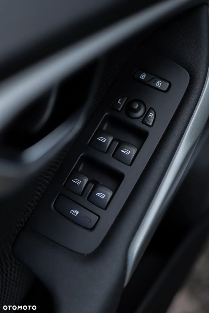 Volvo V40 D2 Kinetic - 11