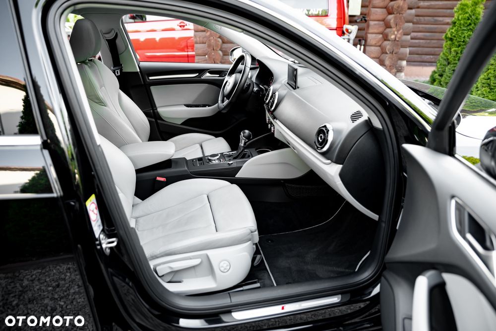 Audi A3 Sportback 1.8 TFSI S tronic S line Sportpaket - 23