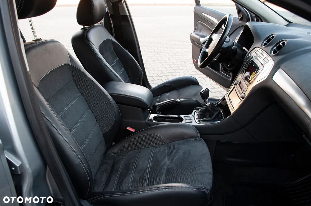 Ford Mondeo 2.0 TDCi Viva Titanium - 23