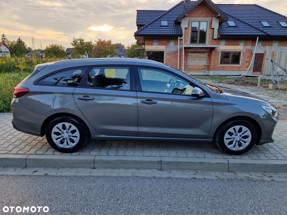 Hyundai i30 1.4 GO Plus - 38