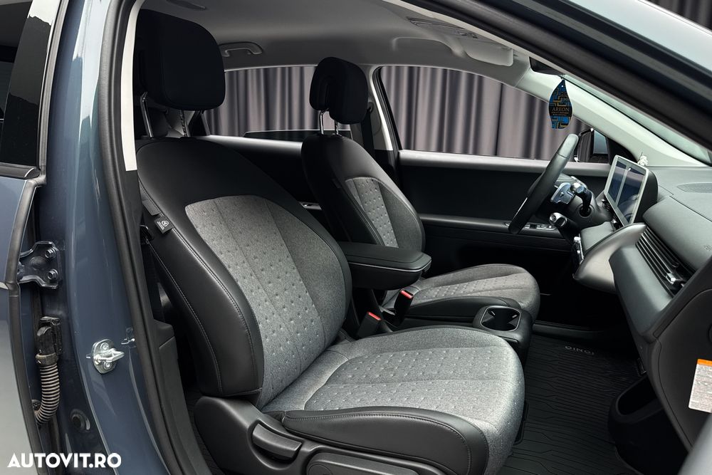 Hyundai IONIQ - 33