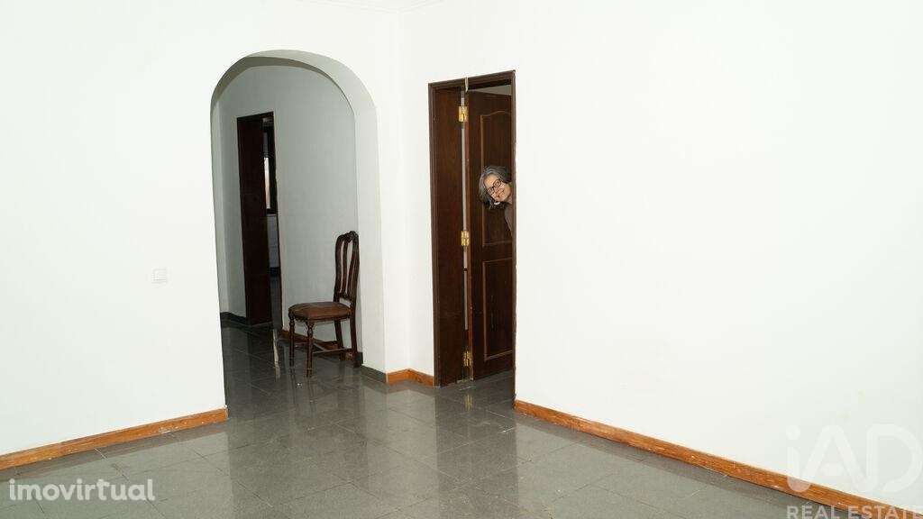 Prédio em Barreiro e Lavradio de 535 m2 - Grande imagem: 4/24