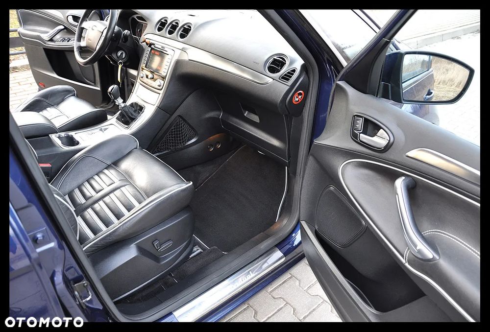 Ford S-Max - 29