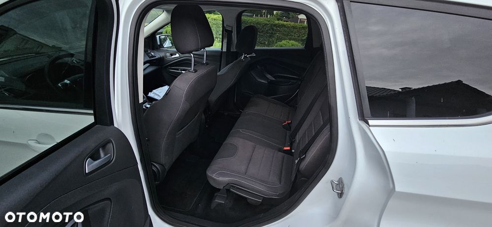 Ford Kuga - 7