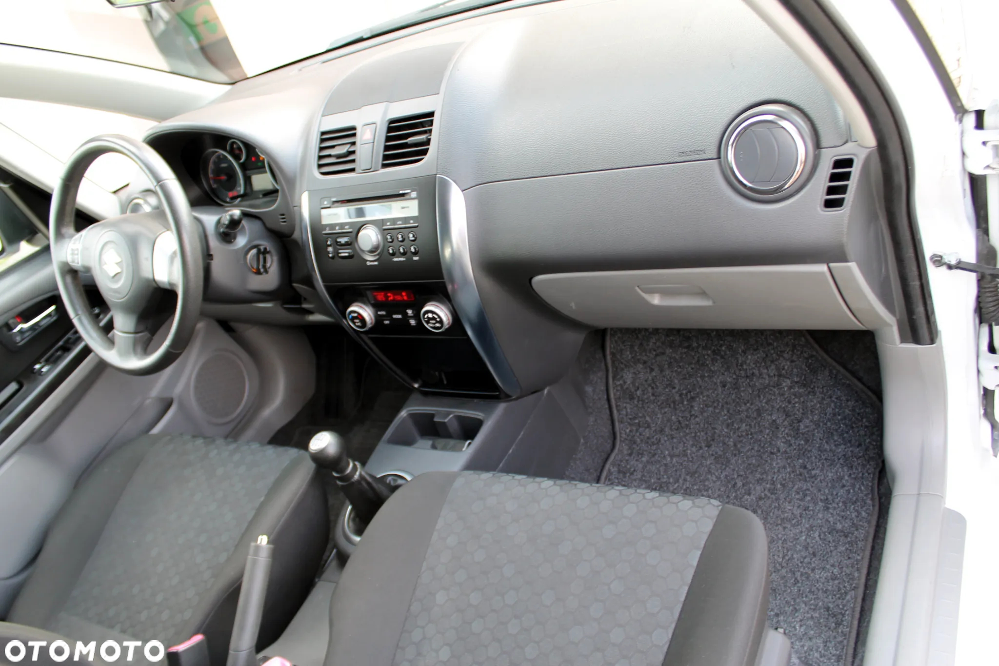 Suzuki SX4 1.6 Comfort Plus 4WD - 13