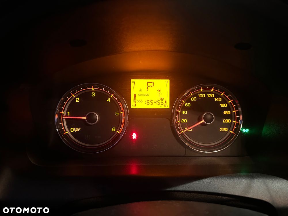 SsangYong/KGM Korando 2.0 e-XDi Quartz - 12