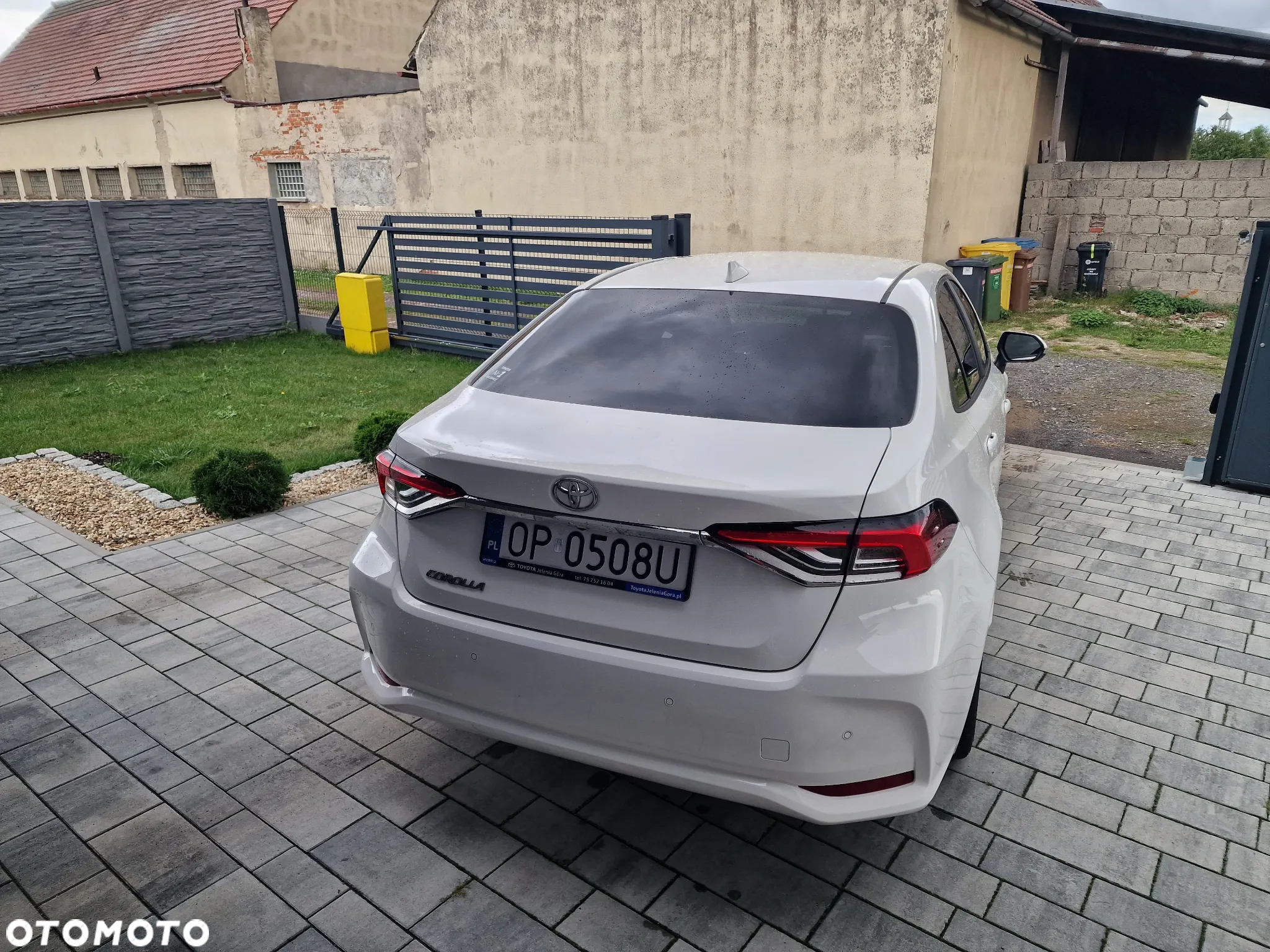 Toyota Corolla - 4