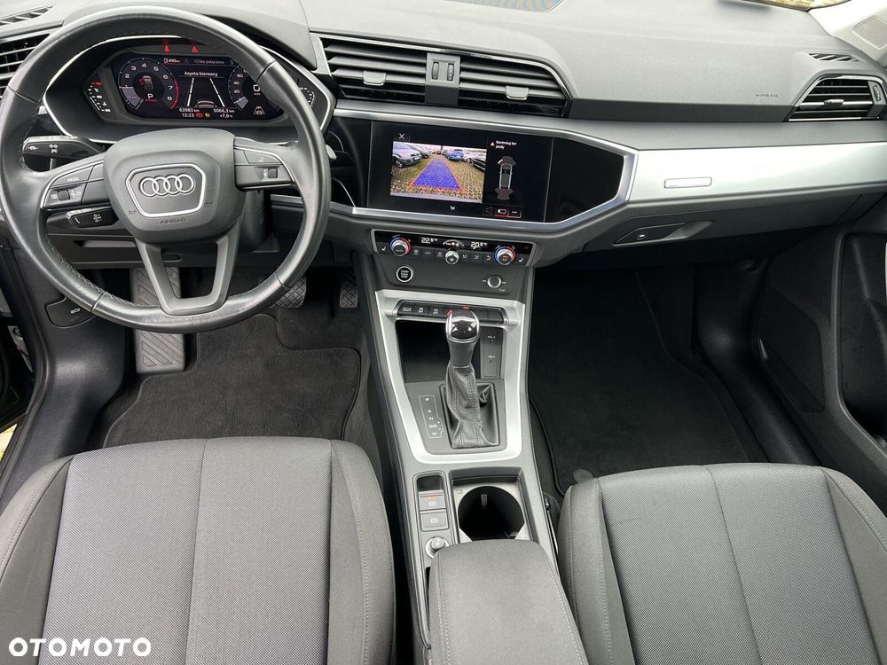 Audi Q3 Sportback - 28