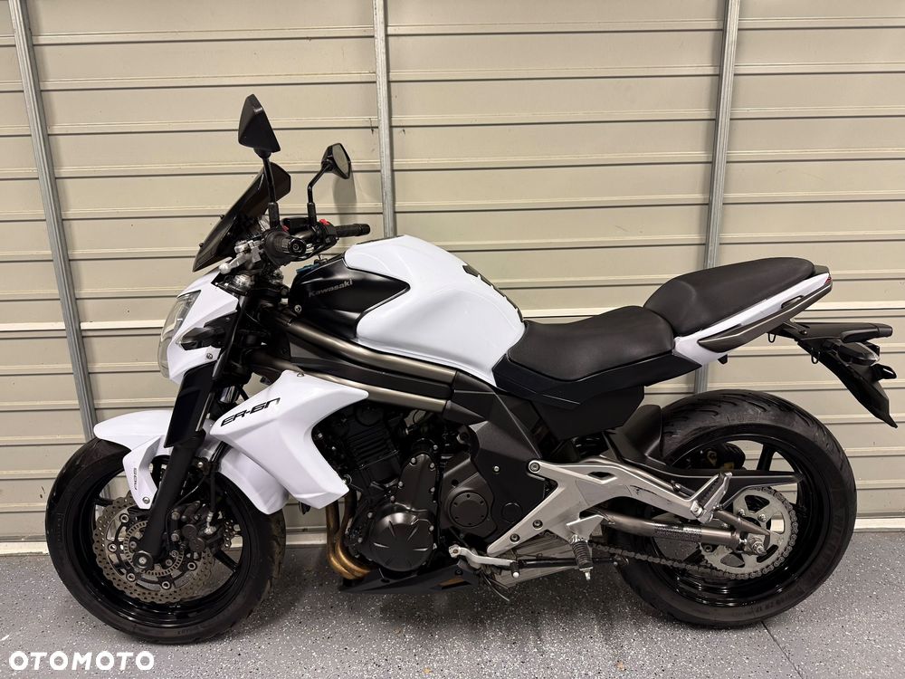 Kawasaki ER - 11