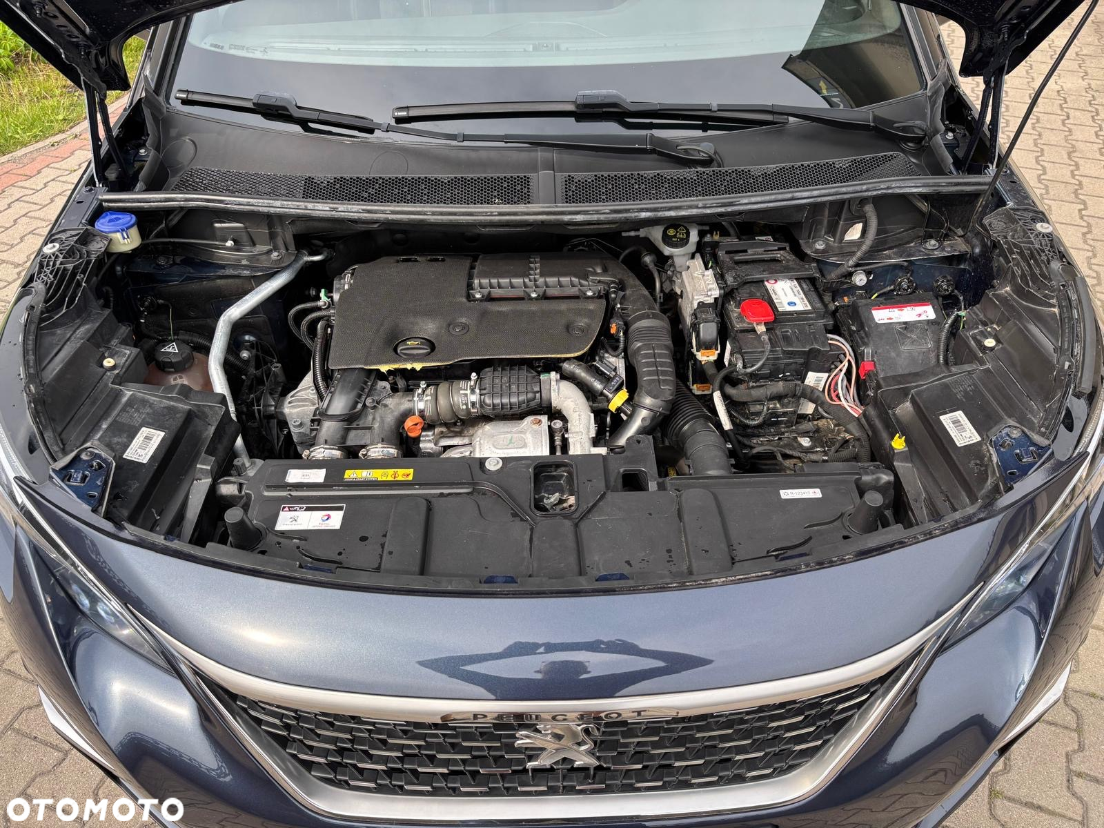 Peugeot 5008 1.6 BlueHDI Active S&S EAT6 - 25