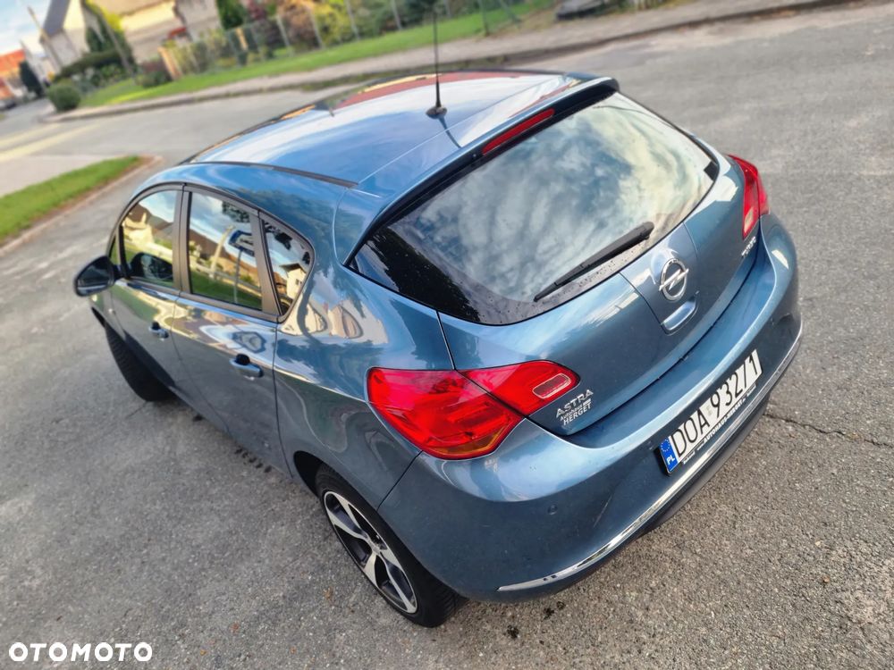 Opel Astra 1.4 Turbo Design Edition - 9