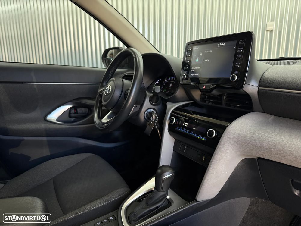Toyota Yaris Cross 1.5 HDF Comfort Plus - 19