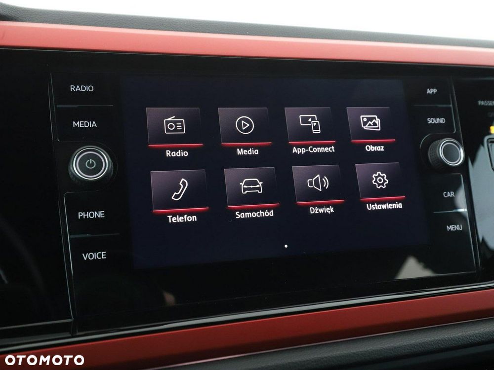 Volkswagen Polo 2.0 TSI DSG GTI - 23