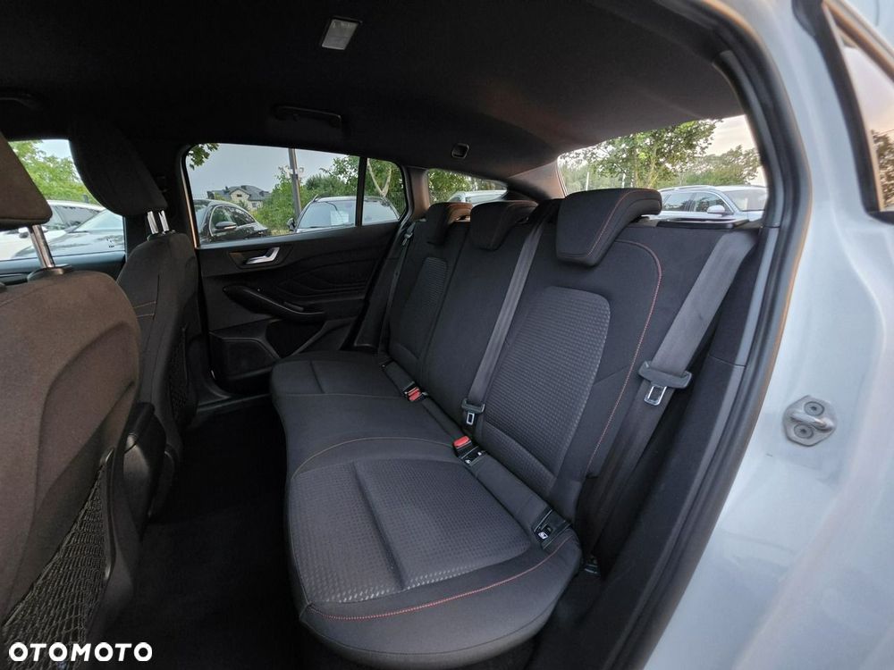 Ford Focus 2.0 EcoBlue ST-Line - 29