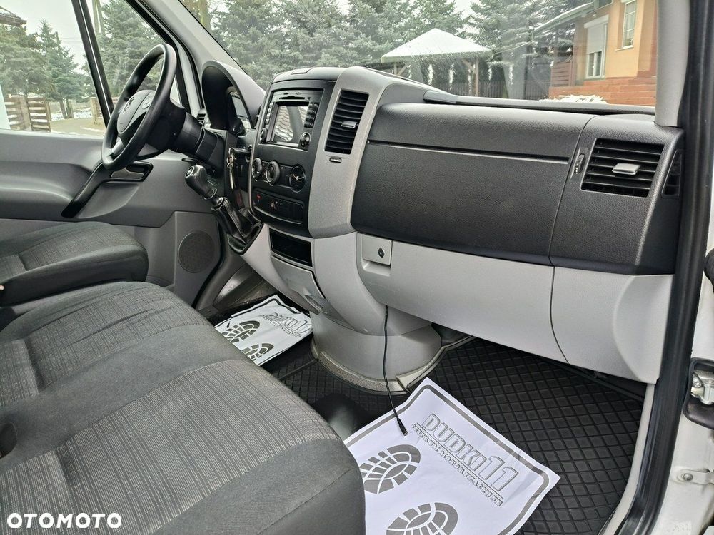 Mercedes-Benz Sprinter - 19