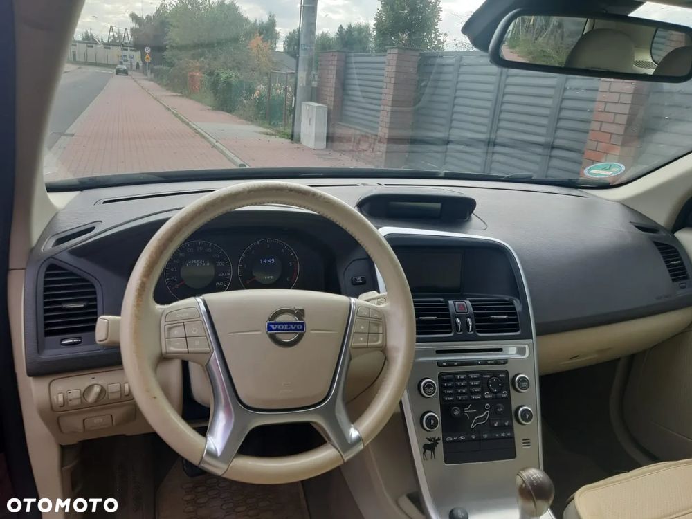 Volvo XC 60 2.4D - 21