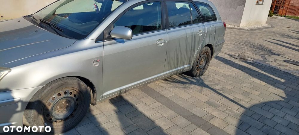 Toyota Avensis 2.0 D-4D Combi - 2