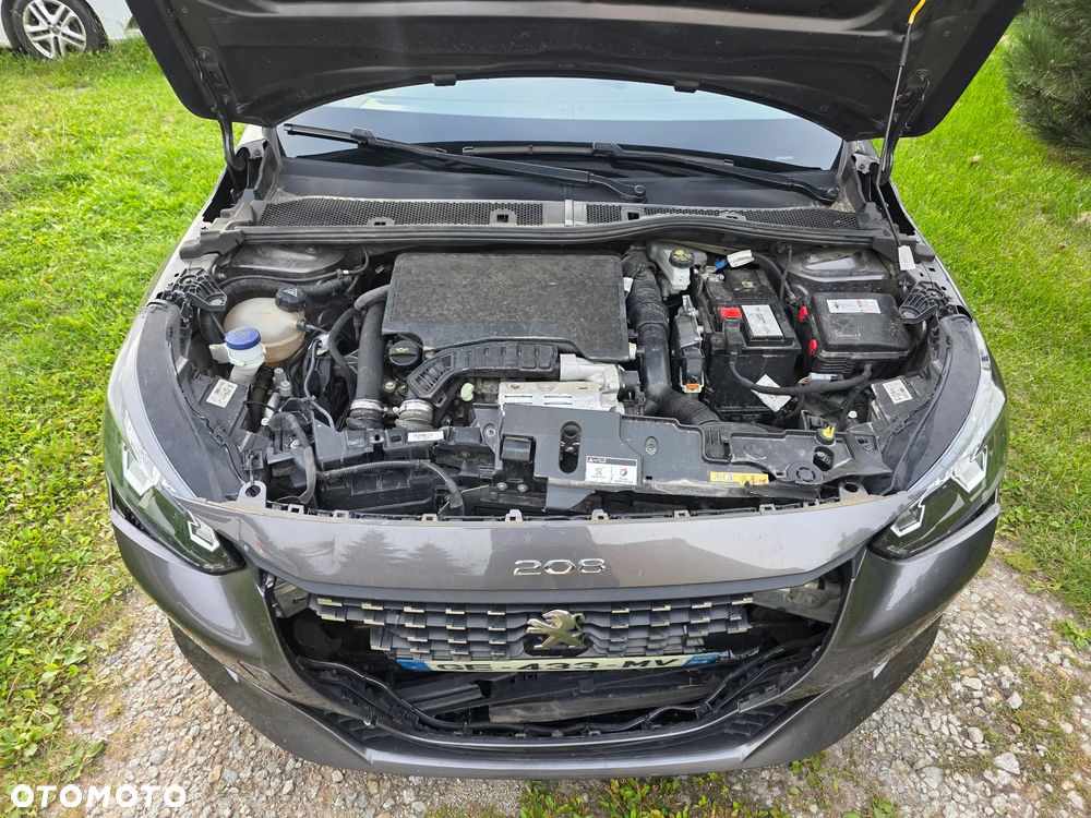 Peugeot 208 PureTech 130 EAT8 Allure - 6