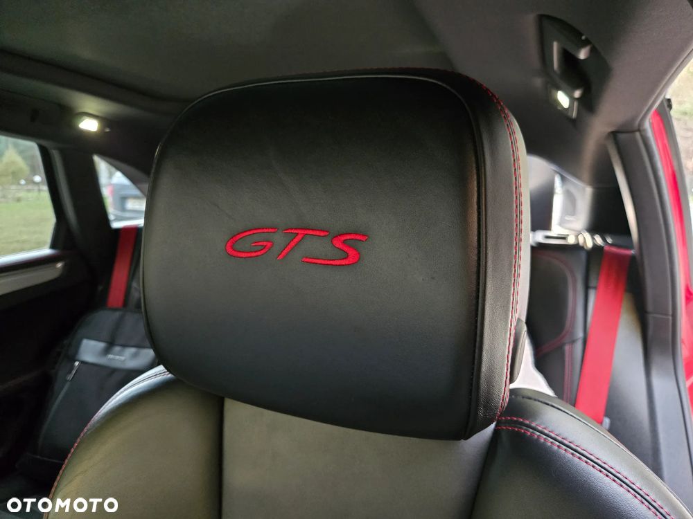 Porsche Macan GTS PDK - 24