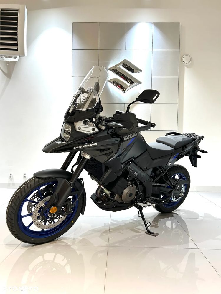 Suzuki V-STROM - 1