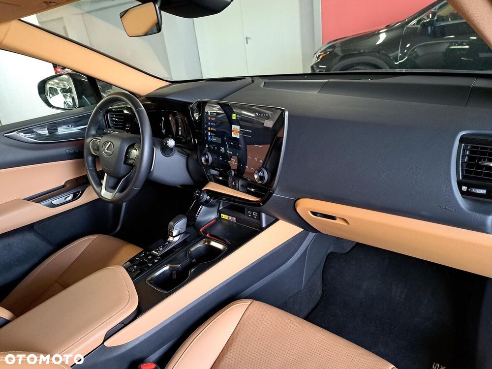 Lexus NX 450h+ Prestige AWD - 16