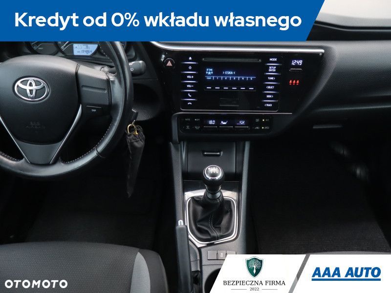 Toyota Auris - 14