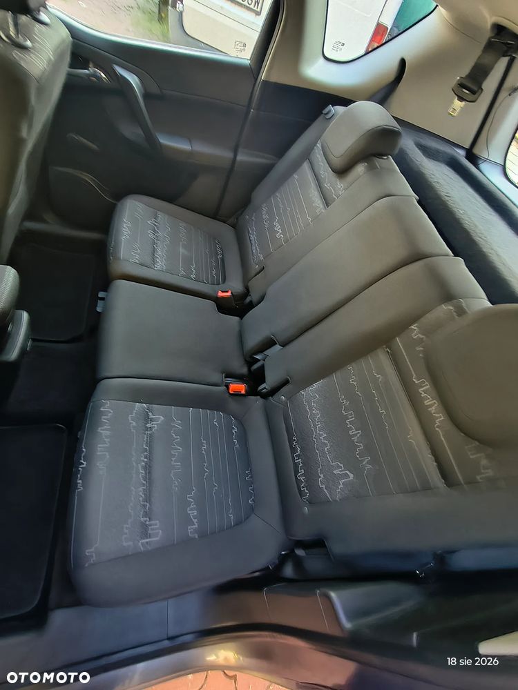 Opel Meriva - 11